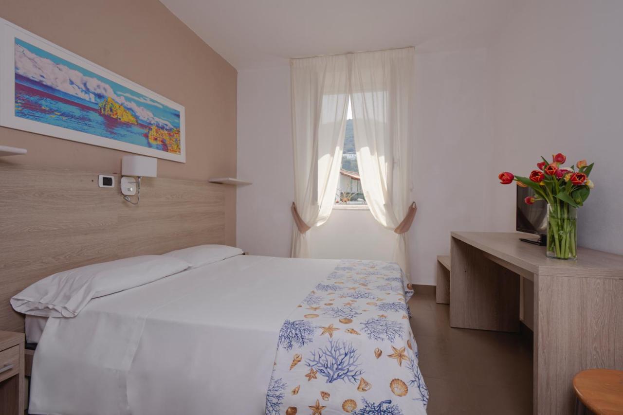 Hotel Stella Maris Terme Casamicciola Terme Buitenkant foto