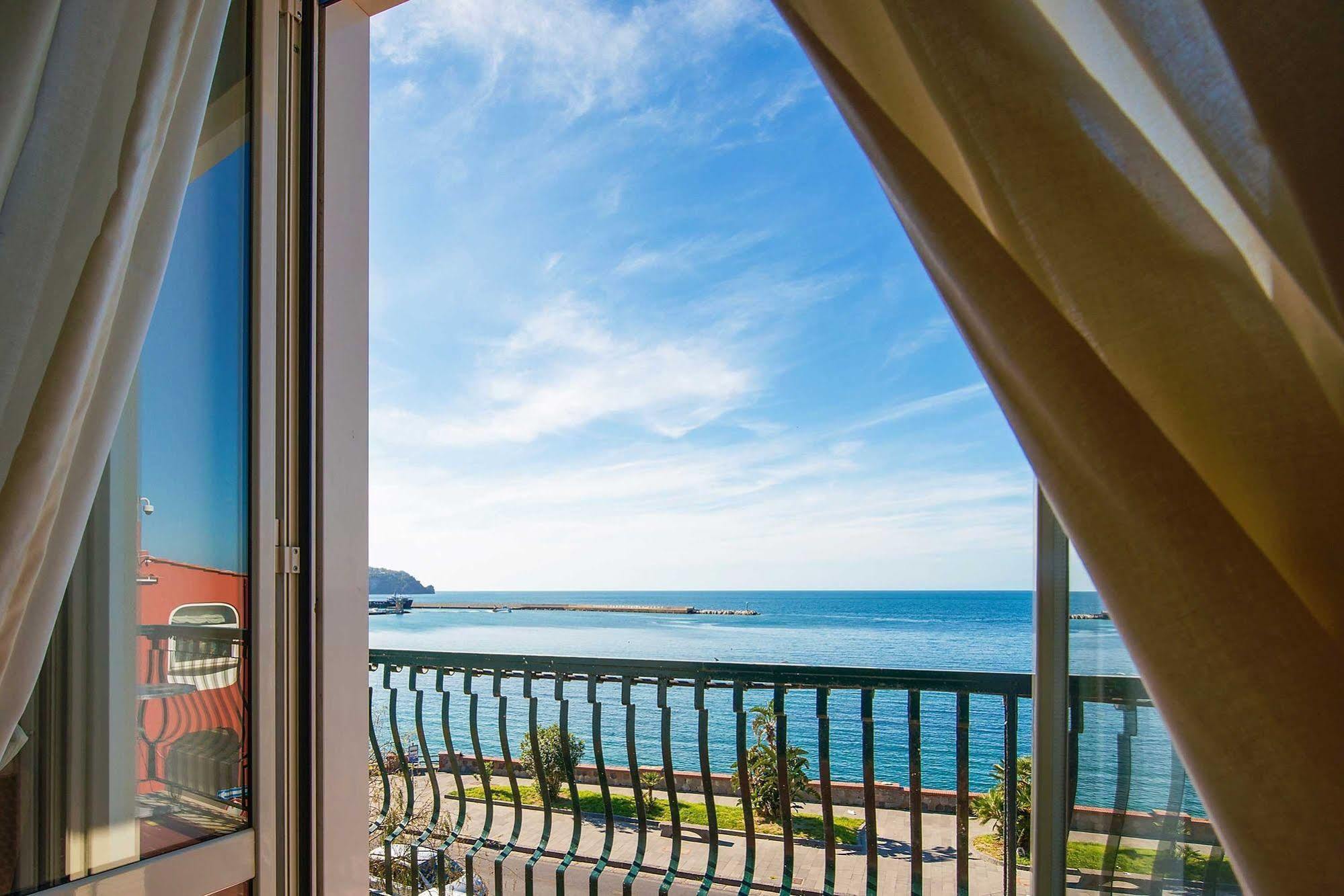 Hotel Stella Maris Terme Casamicciola Terme Buitenkant foto